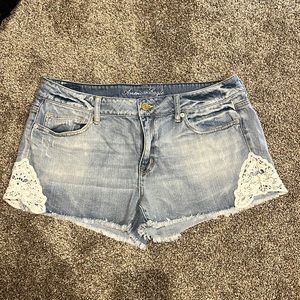 American Eagle Lace Shorts (14)